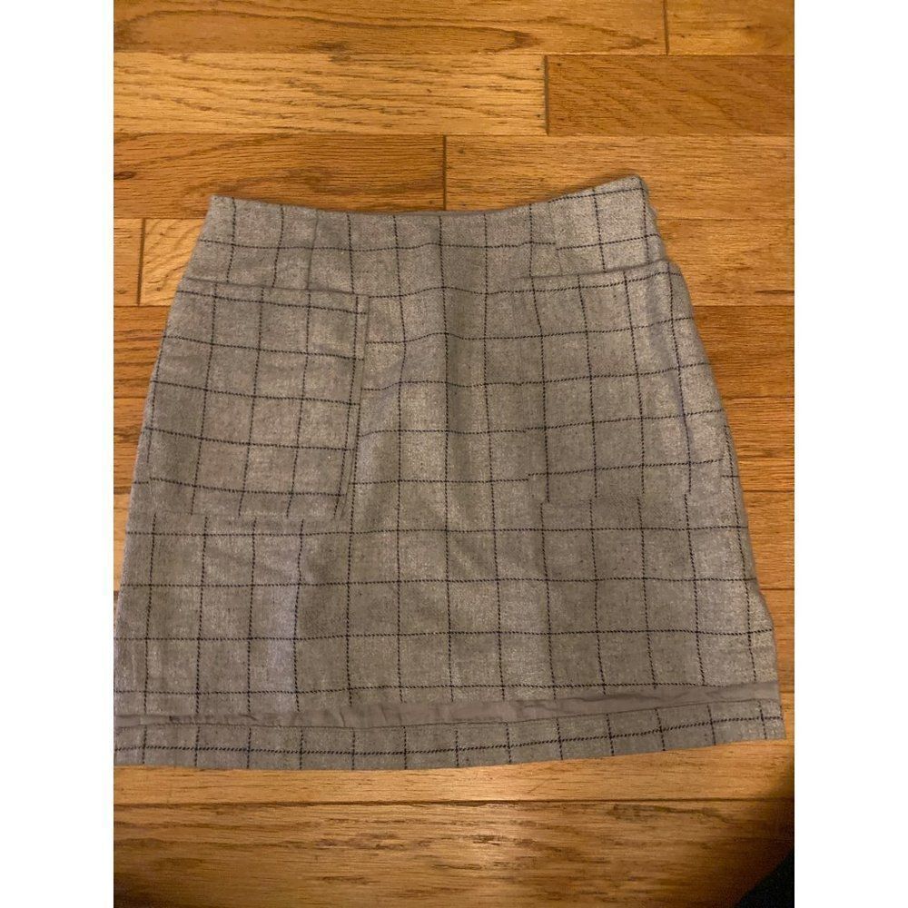 ASOS, women's grey square, front pockets, side zip, wool blend mini skirt size 6